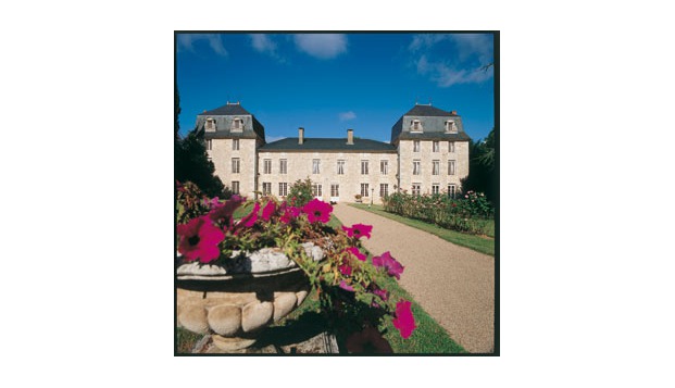 hotel Hostellerie Château Sainte Catherine Montbron (16)