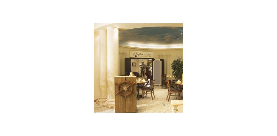 Explorers Hotel - 