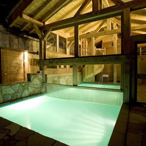 Chalets les Saytels_Piscine intérieure