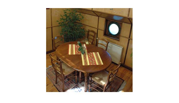 hotel Péniche QuiétudeBesançon (25)