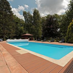 Château de Nantilly_Piscine extérieure