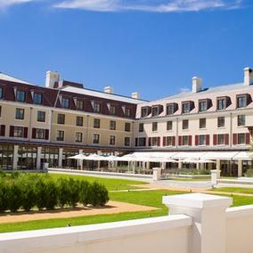 Front hotel Front hotel