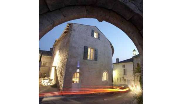 hotel Design Hotel des Francs GarçonsSaint Sauvant (17)