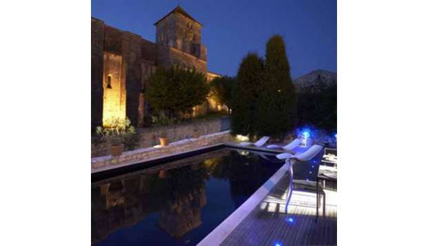 hotel Design Hotel des Francs GarçonsSaint Sauvant (17)