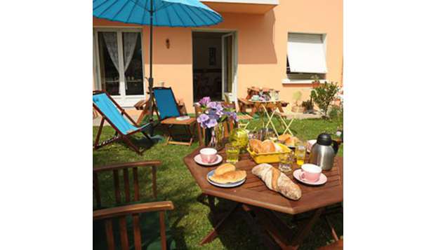 hotel Maison Joliot CurieQuéven (56)