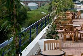 Hôtel Mercure Pont de Loire - 