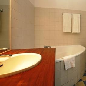 Hôtel Alba Flora_salle de bain junior suite