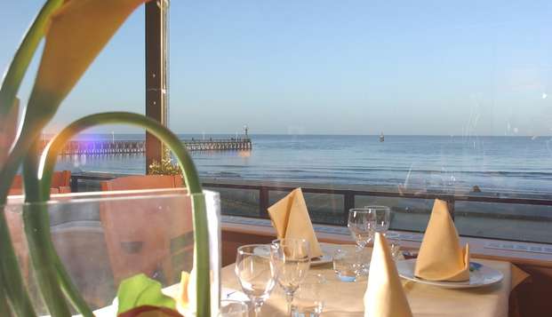 hotel La Crémaillère Côté Mer et Hôtel Côté JardinCourseulles sur Mer (14)