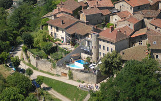 Week-end en suite avec dîner dans la cité médiévale de Pérouges