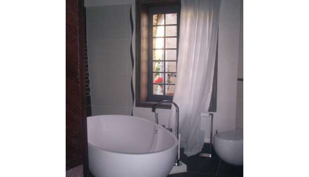hotel Casa, La Signora di PerugiaPérouges (01)
