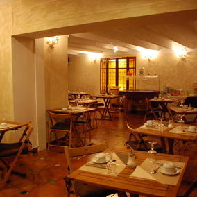 Grand Hôtel Raymond IV_salle petit dejeuner