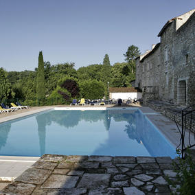 Château de Périgny_Piscine extérieure