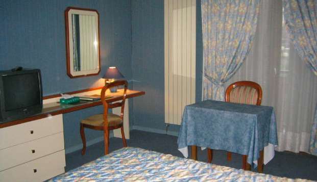hotel Hôtel le BourgogneEvian les Bains (74)