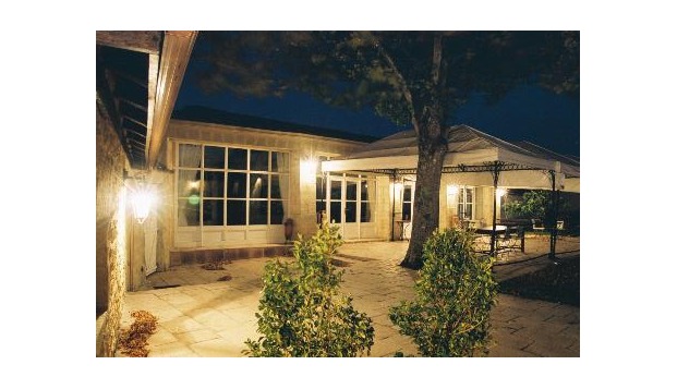 hotel Domaine de NaujanSaint-Vincent de Pertignas (33)