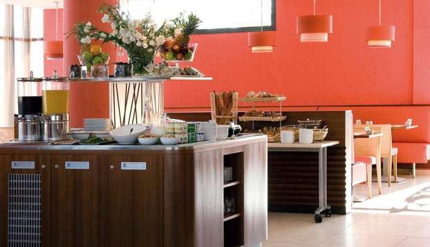 hotel Hôtel Kyriad Prestige ToulonLa Seine-sur-Mer (83)