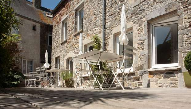 hotel Aux 13 ArchesPortbail (50)