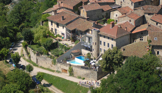hotel Casa, La Signora di PerugiaPérouges (01)