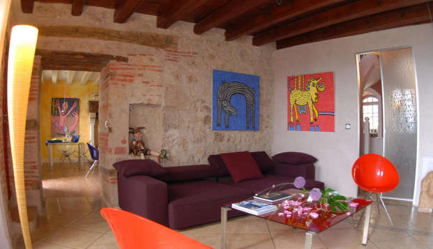hotel Casa, La Signora di PerugiaPérouges (01)