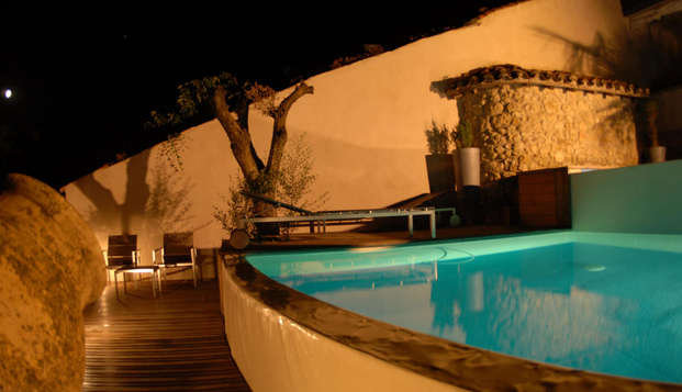 hotel Casa, La Signora di PerugiaPérouges (01)