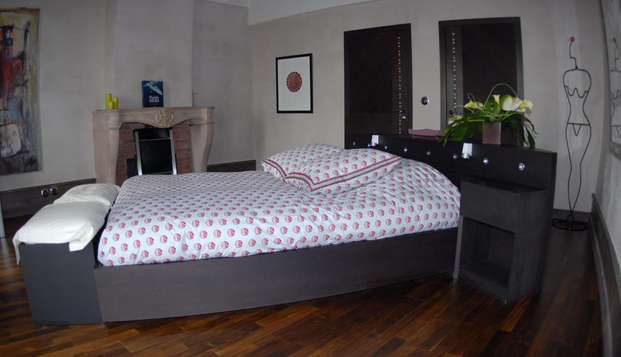 hotel Casa, La Signora di PerugiaPérouges (01)