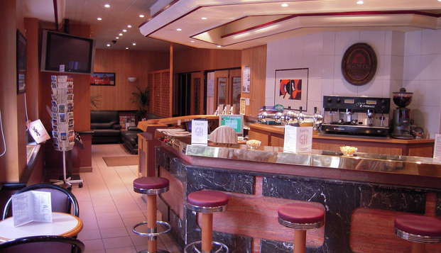 hotel Hôtel SavoyClichy (92)