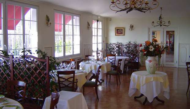 hotel Hôtel Ile de FranceChâteau Thierry (02)