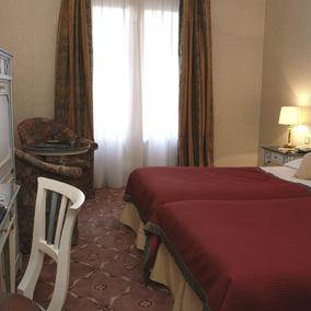Grand_Sablon_room1.JPG
