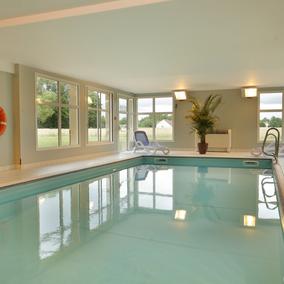 Résidence les Allées du Green_Piscine intérieure