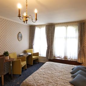 AzaleaHotel_Room