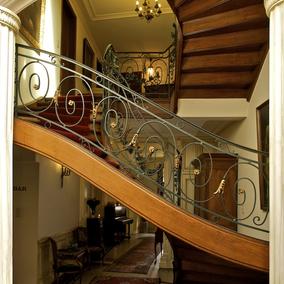 AzaleaHotel_Stairs AzaleaHotel_Stairs