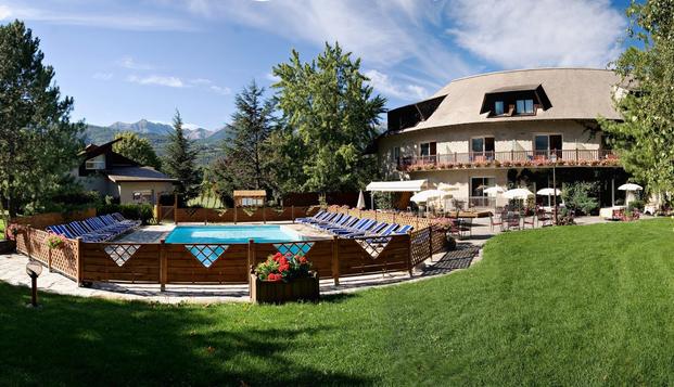 hotel Hôtel Les BartavellesEmbrun (05)