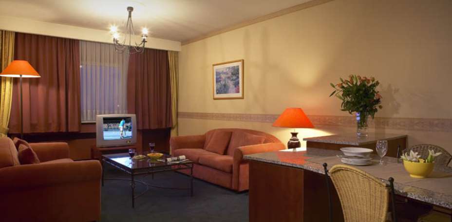 Arass Suite Hotel - 