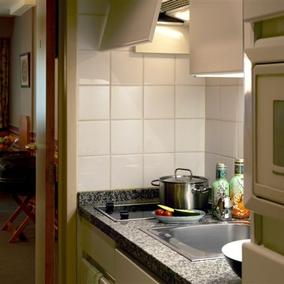 ArassSuiteHotel_Kitchen ArassSuiteHotel_Kitchen