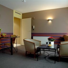 ArassSuiteHotel_Lounge3 ArassSuiteHotel_Lounge3