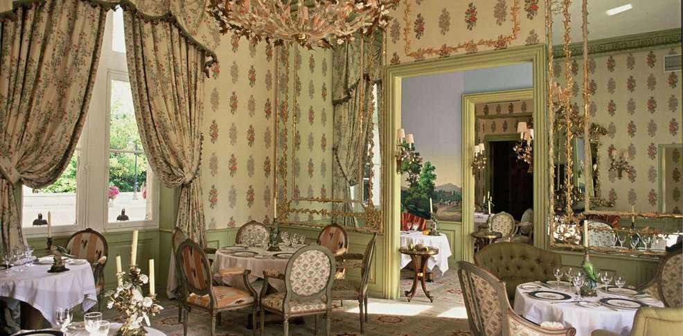 HOTEL CHATEAU MIRAMBEAU hotel chateau mirambeau: