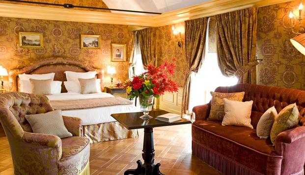 hotel Château de MirambeauMirambeau (17)