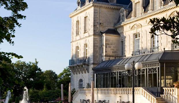 hotel Château de MirambeauMirambeau (17)