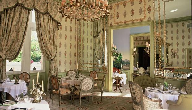 hotel Château de MirambeauMirambeau (17)