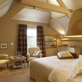 SandtonHoteldeNederlandenVreeland_Room2 SandtonHoteldeNederlandenVreeland_Room2