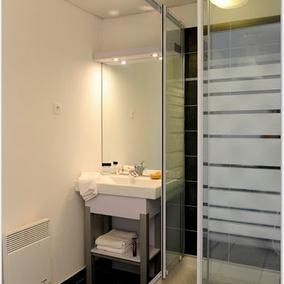 Résidence Cap Med_Salle de bains
