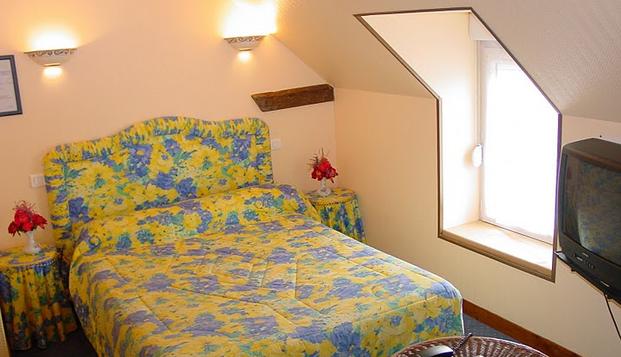hotel Hôtel Les 13 AssiettesLe Val-Saint-Père (50)