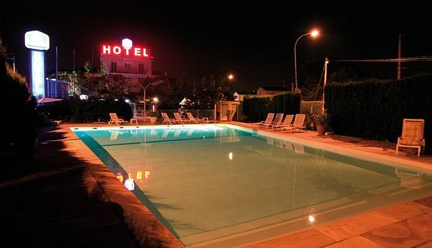 hotel Les Vignes BlanchesBeaucaire (30)