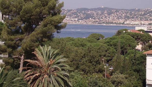 hotel Best Western Le Grand PavoisJuan-les-Pins (06)