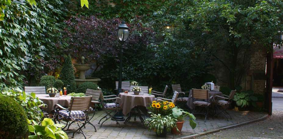 Hotel De Castillion - 