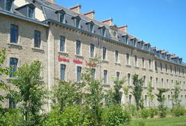 Résidence Hôtelière Duguesclin - 