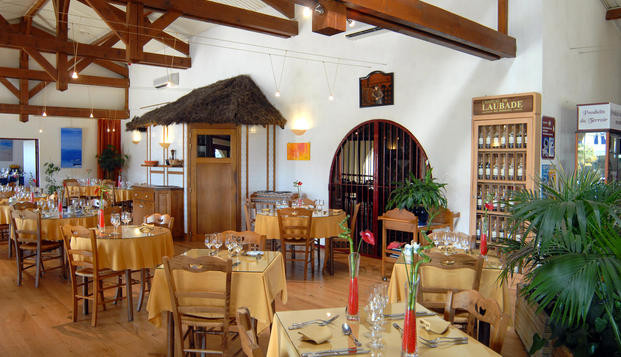 hotel Hôtel Restaurant SolencaNogaro (32)