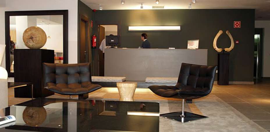 Eco Alcalá Suites - 