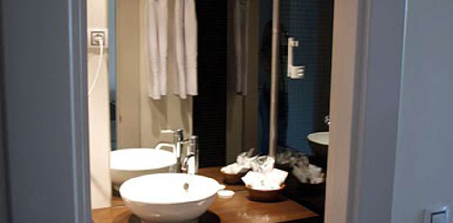 Eco Alcalá Suites - 