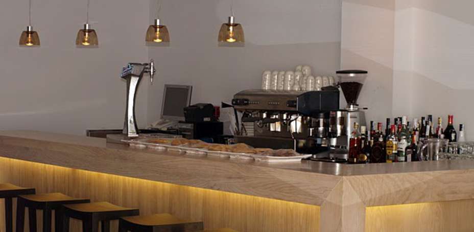Eco Alcalá Suites - 