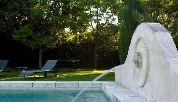 hotel Oustau de BaumanièreLes Baux de Provence (13)